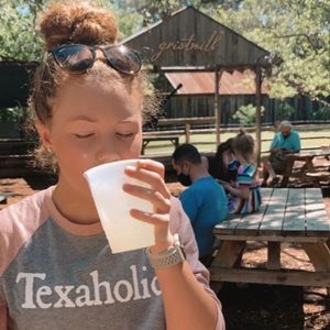 Meet your Posher, Grace